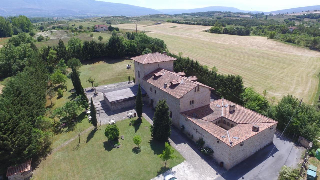 Posada Torre Palacio La Taxuela Villanueva la Lastra Exteriér fotografie