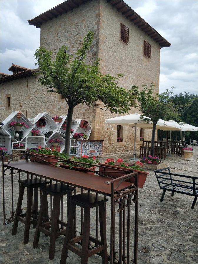 Posada Torre Palacio La Taxuela Villanueva la Lastra Exteriér fotografie