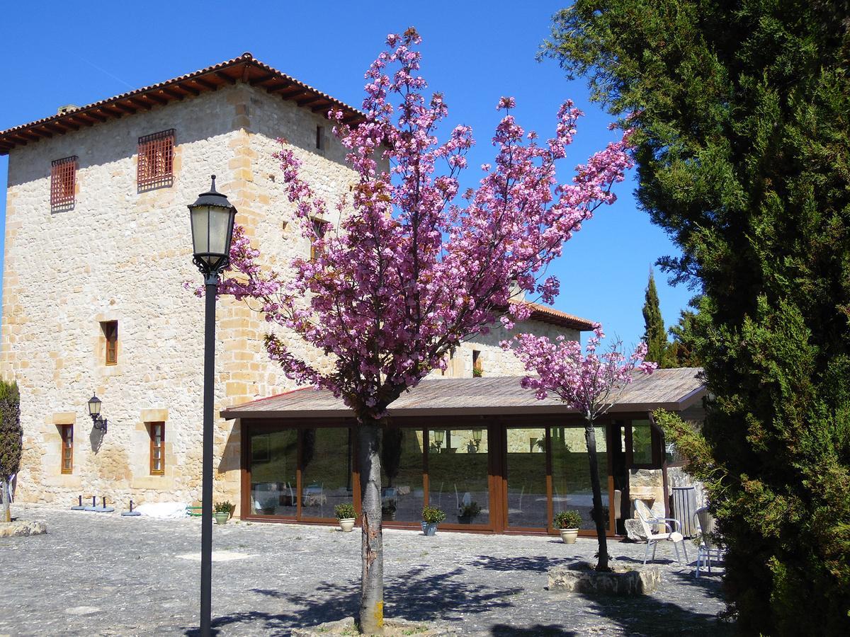 Posada Torre Palacio La Taxuela Villanueva la Lastra Exteriér fotografie